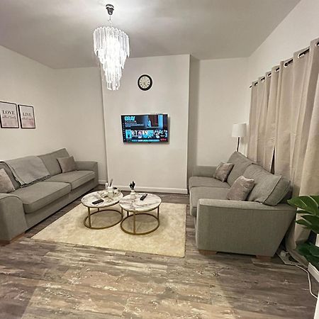 Lovely 5Br Home In Manchester. Close To The City Экстерьер фото