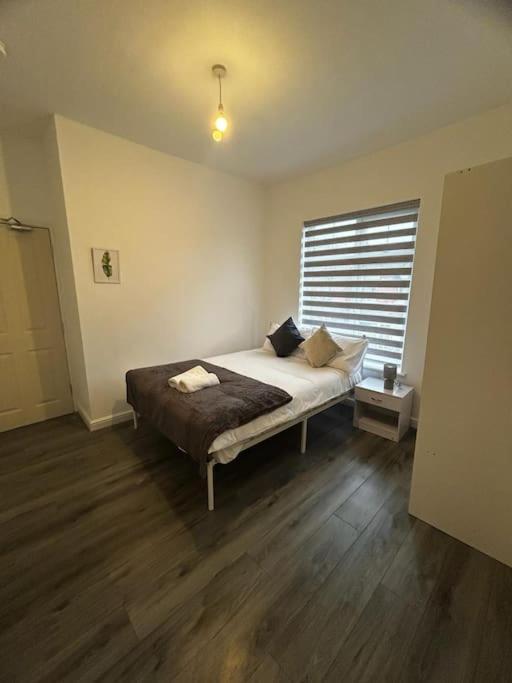 Lovely 5Br Home In Manchester. Close To The City Экстерьер фото